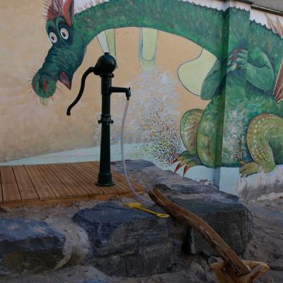 Drachen in Elterninitiative gemalt, Kita Tigerente