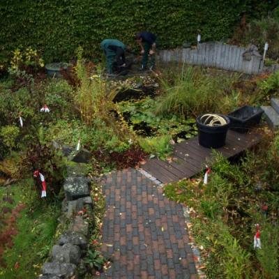 Hier entsteht später der kleinere Teich